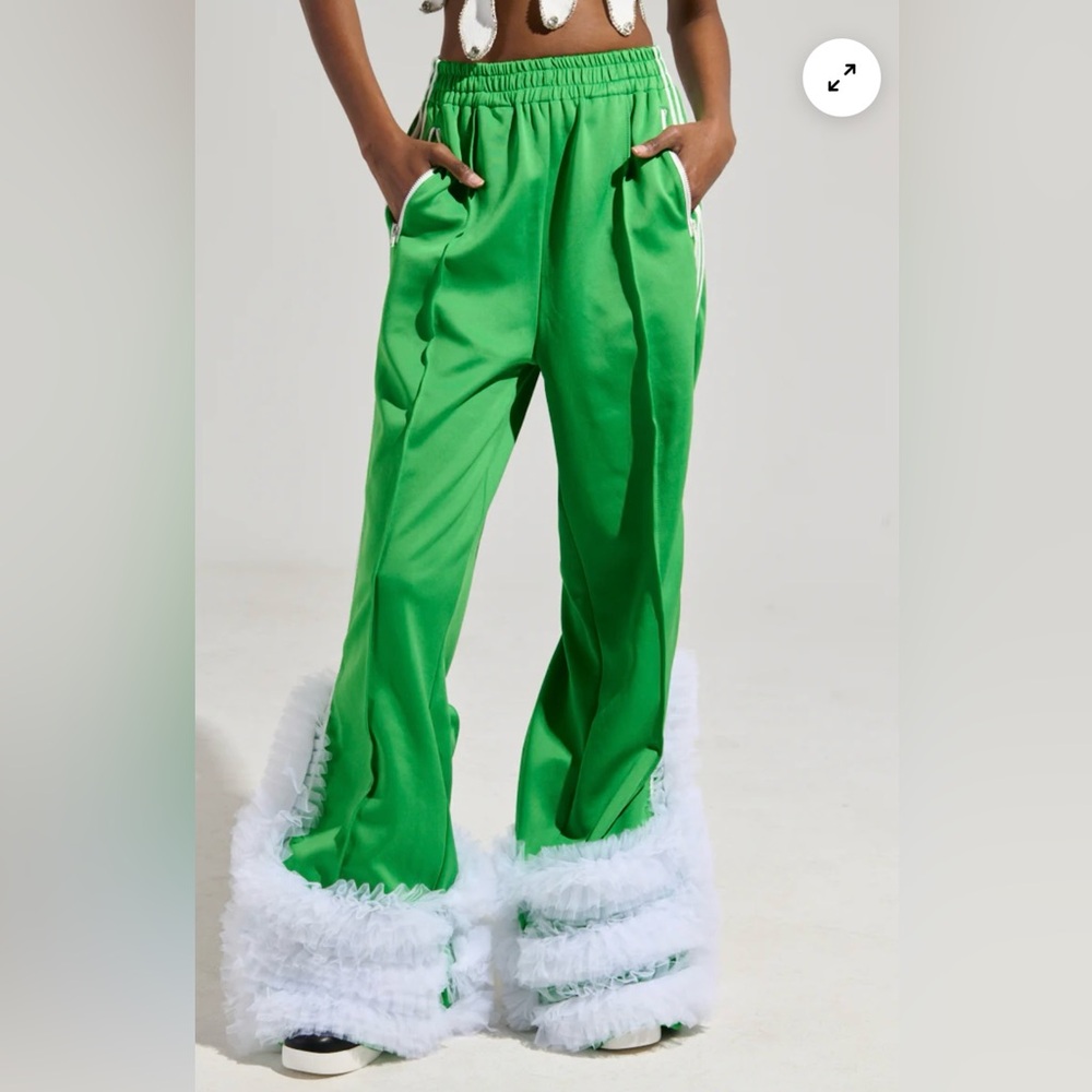 AKIRA Bright Green Wide-Leg Fuzzy Hem Pants - Picture 2 of 5